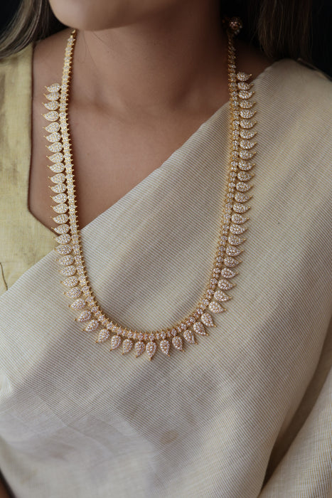 Heritage gold plated white stone mango long necklace HL78923