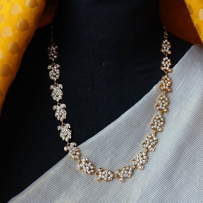 Heritage gold plated traditional short necklace H443