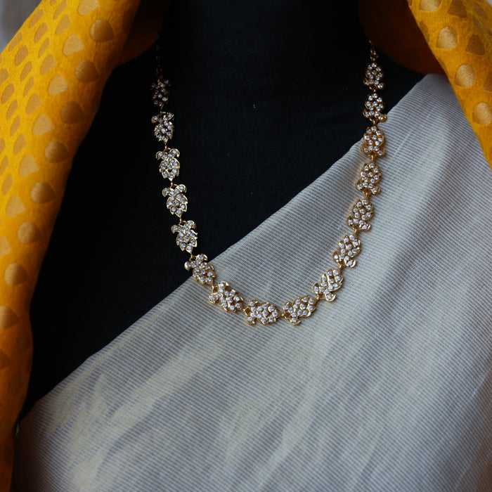 Heritage gold plated traditional short necklace H443