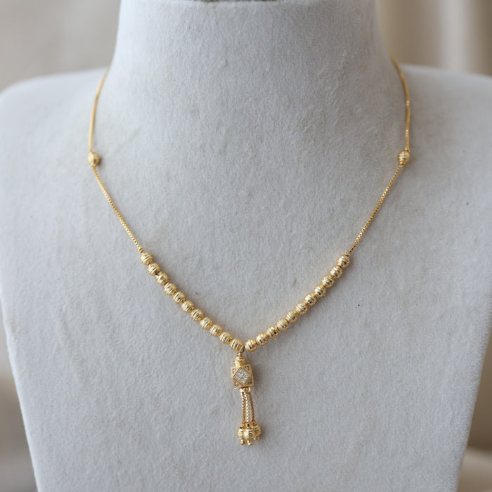 Heritage gold plated simple short necklace HS0045