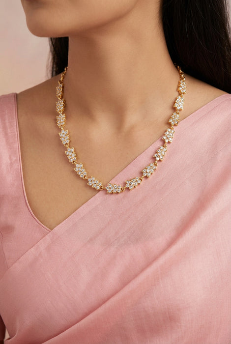 Heritage gold plated ruby white stone short necklace H6922