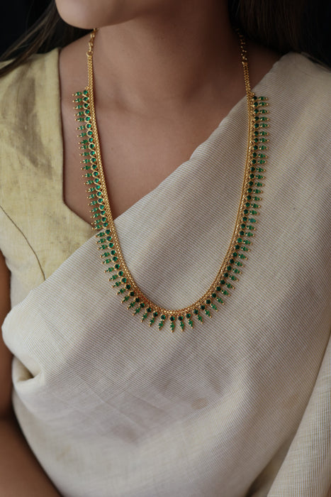 Heritage gold plated green stone long necklace HL2642