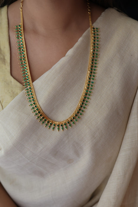 Heritage gold plated green stone long necklace HL2642