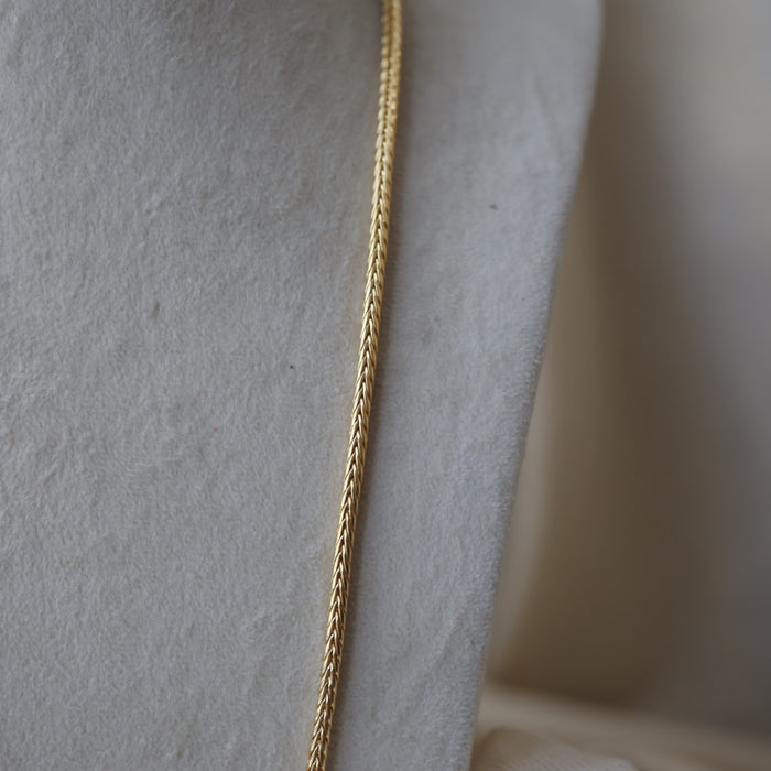 Heritage gold plated white stone kodi chain HC289