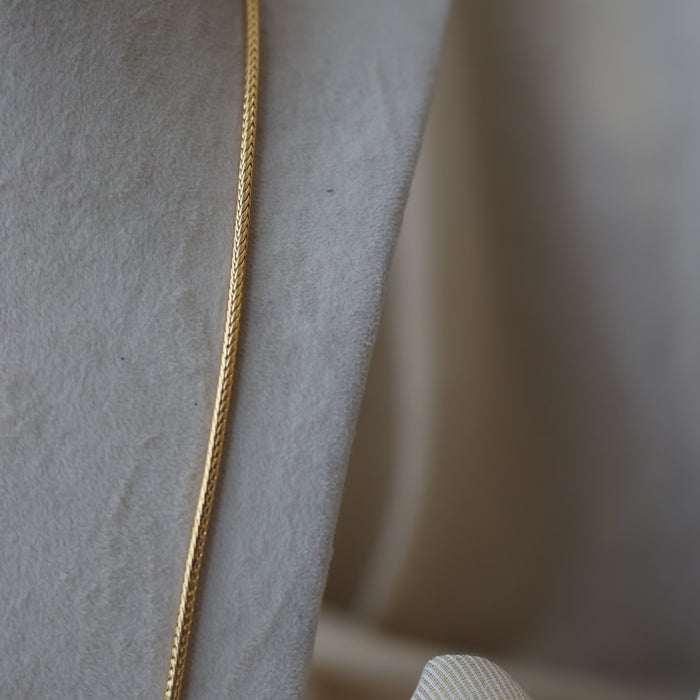 Heritage gold plated white stone kodi chain HC2819
