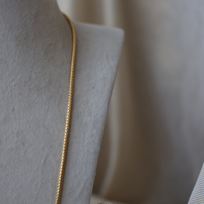 Heritage gold plated white stone kodi chain HC7993