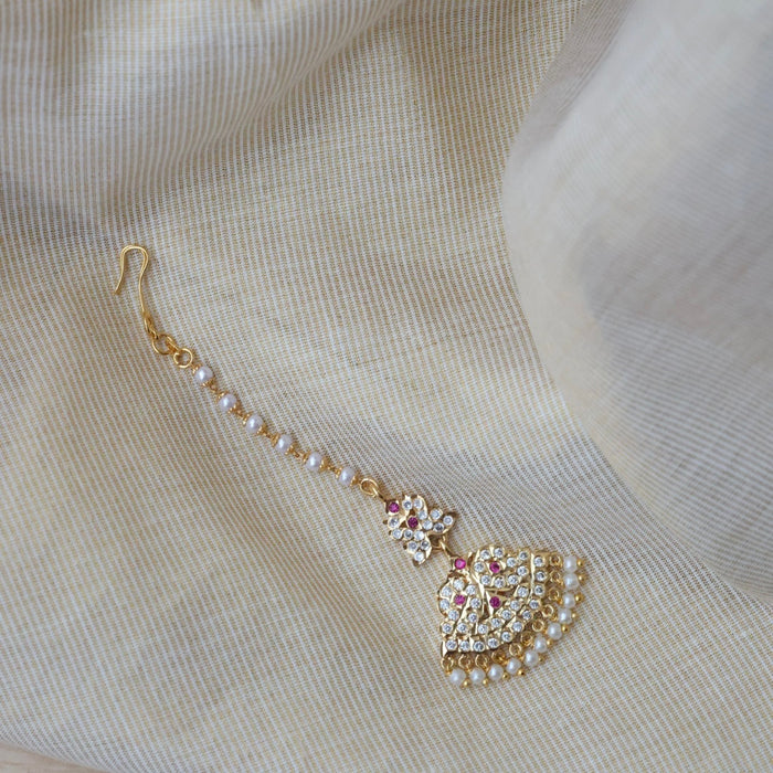 Heritage gold plated white stone tikka HT389