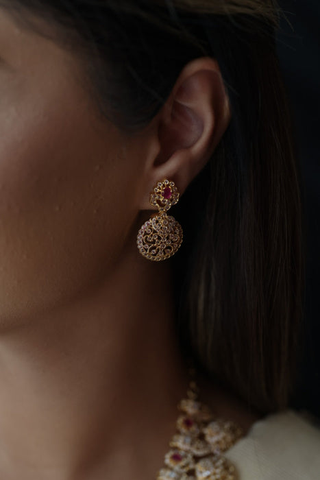 Heritage gold plated ruby white stone coin short necklace with earrings  H8193