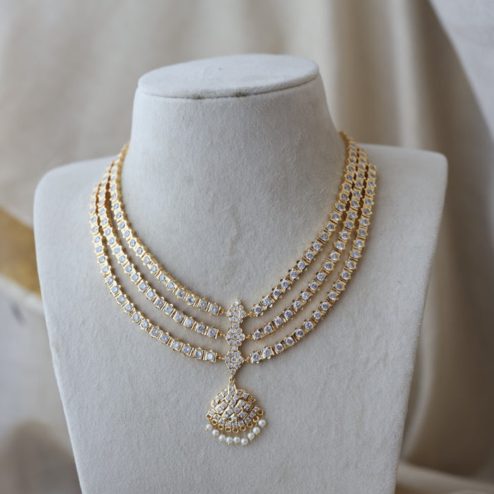 Heritage gold plated white stone layer short necklace H9292