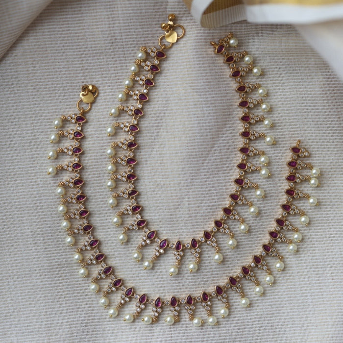 Antique gold traditional ruby white stone anklet HAN0988