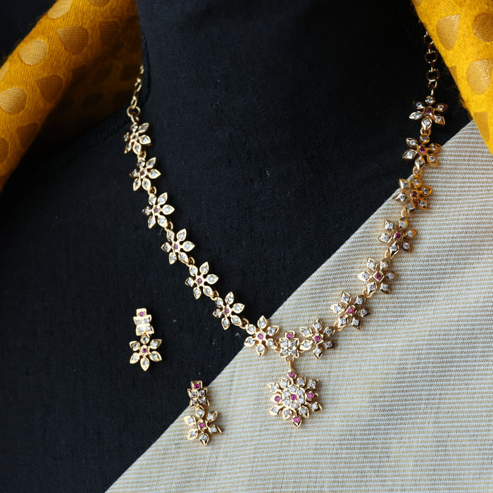 Heritage gold plated short necklace H1234