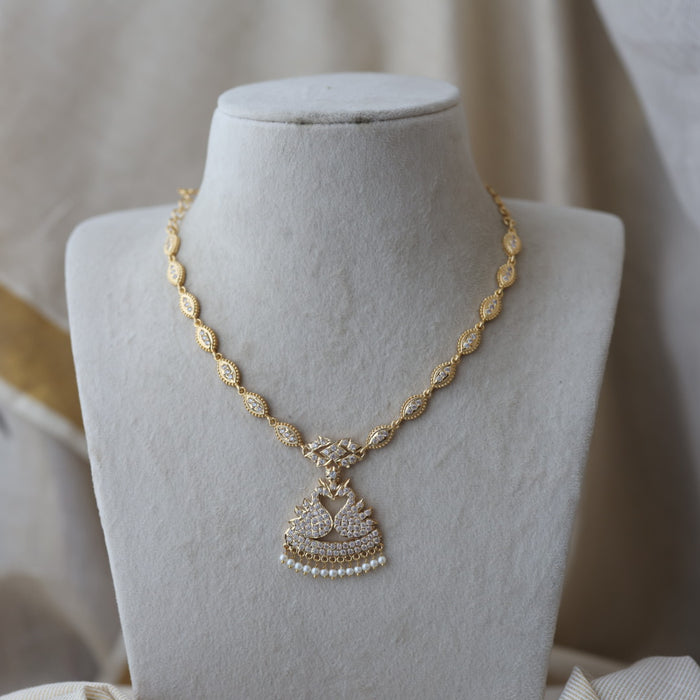 Heritage gold plated white stone short necklace H2056