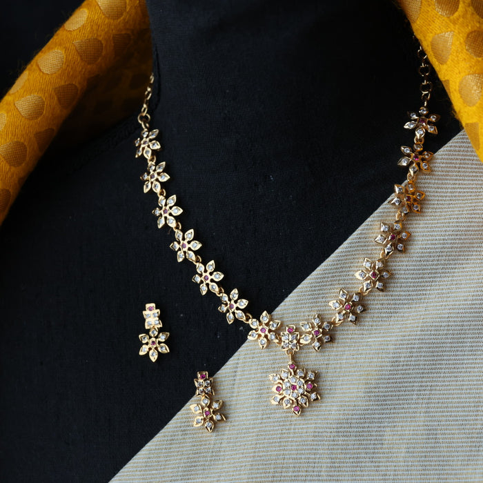 Heritage gold plated short necklace H1234