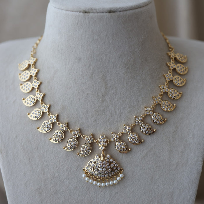 Heritage gold plated white stone mango design short necklace H2080