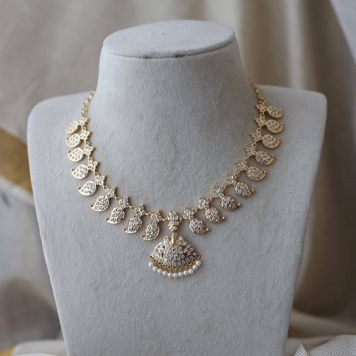 Heritage gold plated white stone mango design short necklace H2080