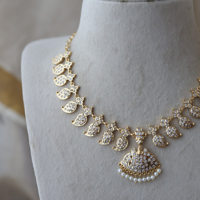 Heritage gold plated white stone mango design short necklace H2080