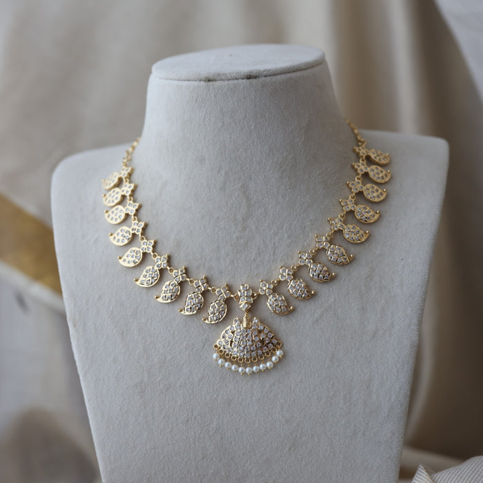 Heritage gold plated white stone mango design short necklace H2080