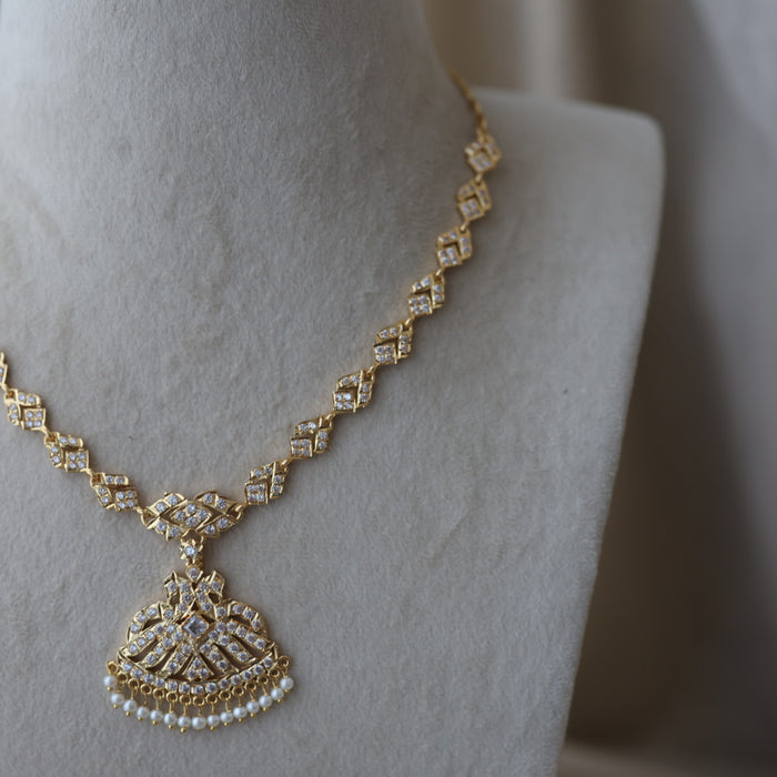 Heritage gold plated white stone short necklace with earrings H268