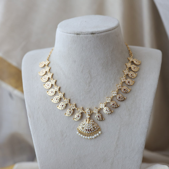 Heritage gold plated ruby white stone short necklace H799