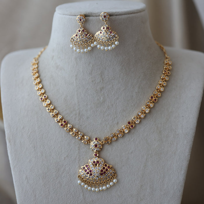 Heritage gold plated ruby white stone short necklace with earrings H672