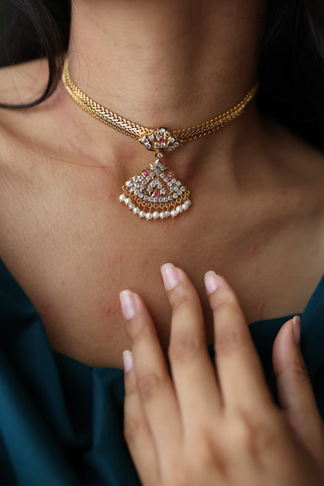 Heritage gold plated short necklace H7061