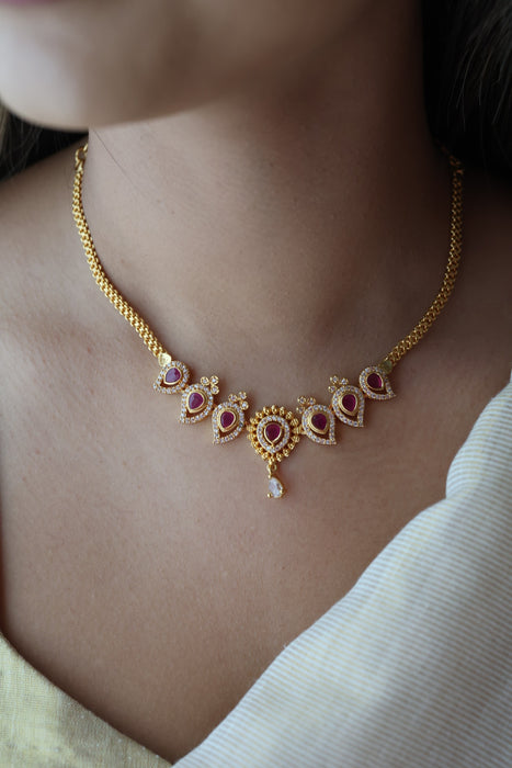 Heritage gold plated ruby white stone short necklace HRW1023