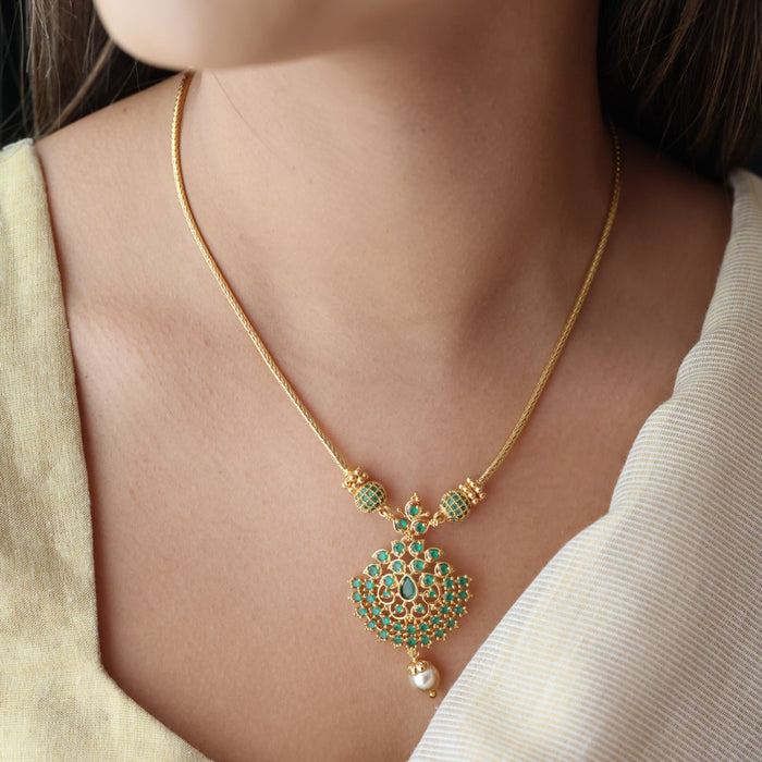 Heritage gold plated green stone short necklace with earrings H6823