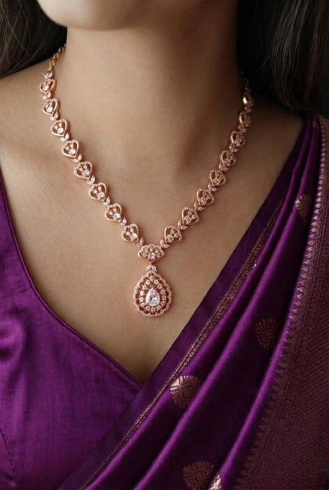 Heritage gold plated white stone short necklace H2288