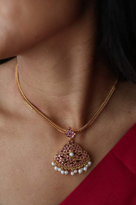Heritage gold plated ruby stone short necklace H1691