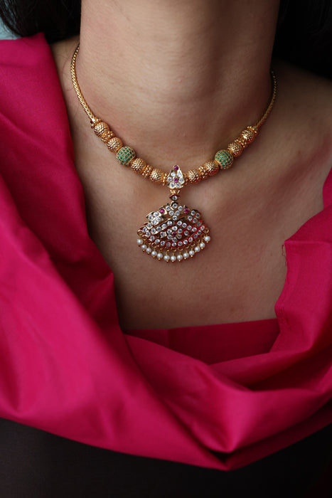 Heritage gold plated green stone H6923