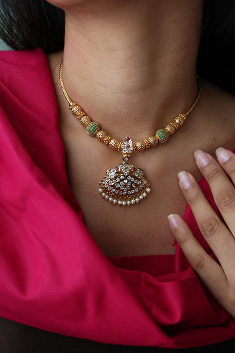 Heritage gold plated green stone H6923