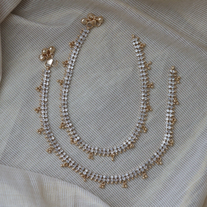 Heritage gold white stone simple traditional anklet HAN2212