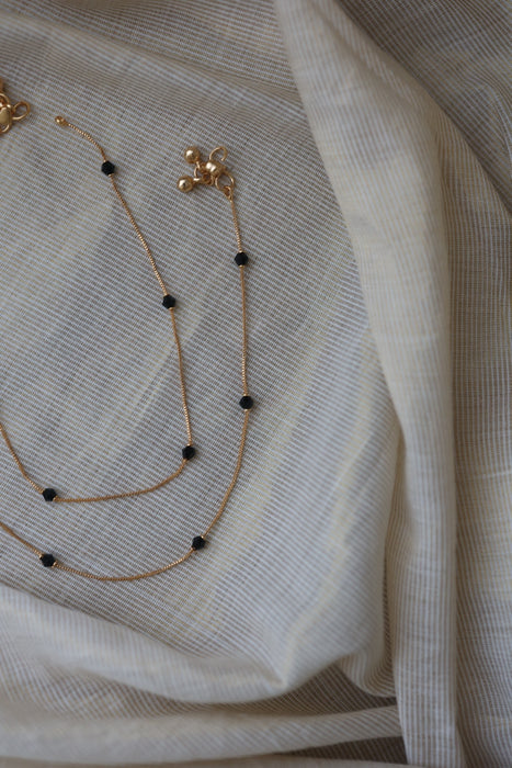 Heritage gold and black pearl traditional anklet HAN6353