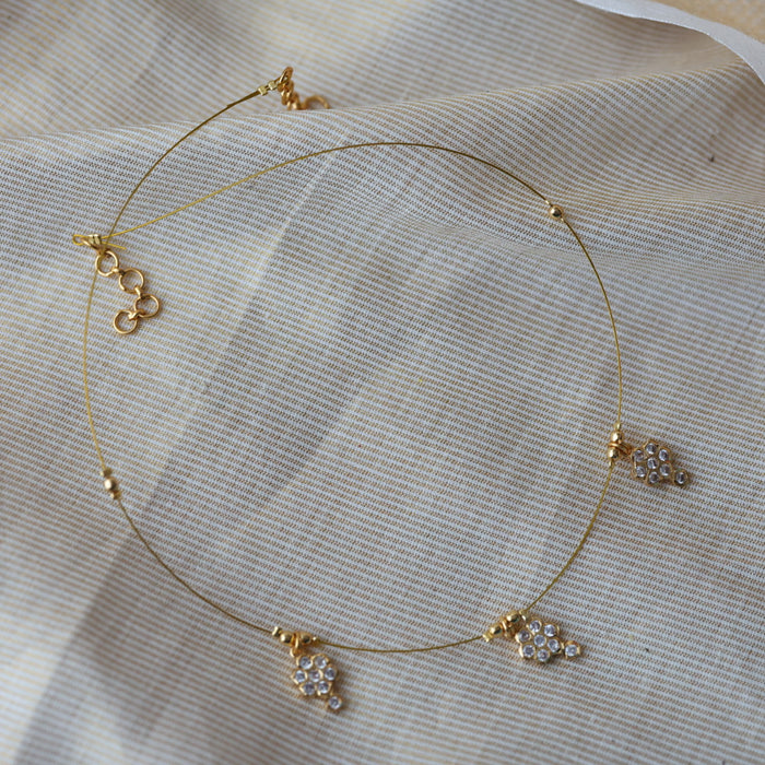 Heritage gold plated invisible short necklace IN9037