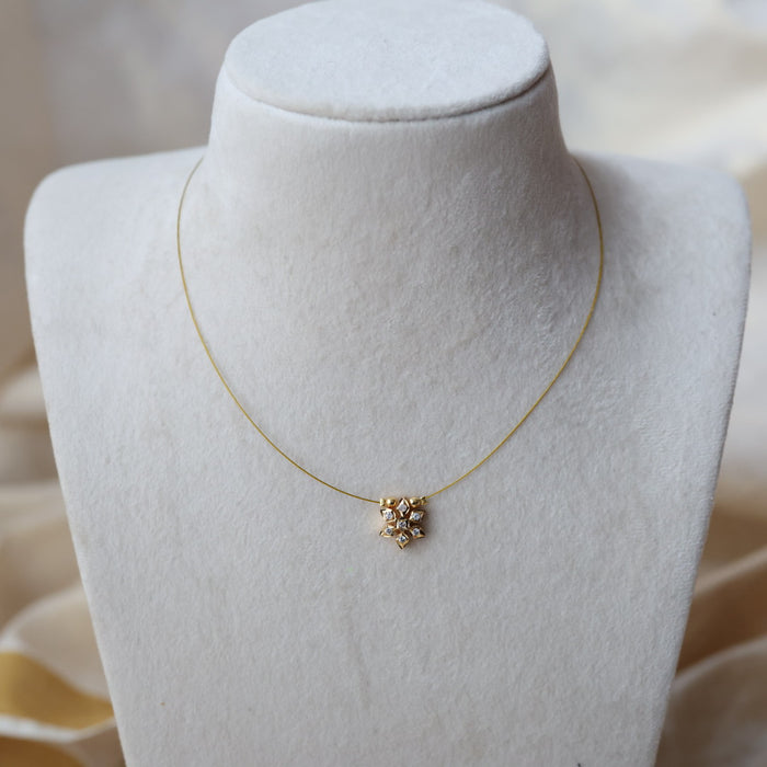 Heritage gold plated invisible short necklace IN9029