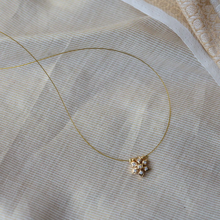 Heritage gold plated invisible short necklace IN9029