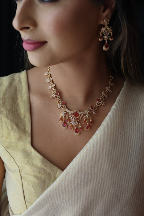 Heritage gold plated ruby white stone short necklace H793