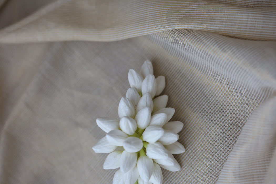 Premium Artificial Look-Alike Jasmine Flower clip HA02