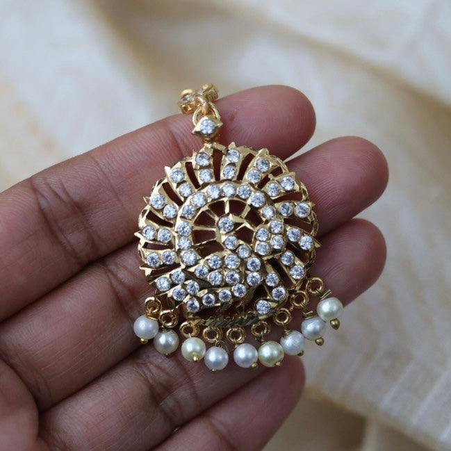 Heritage gold plated white stone tikka HT4566