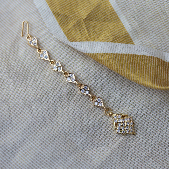 Heritage gold plated white stone tikka HT3577