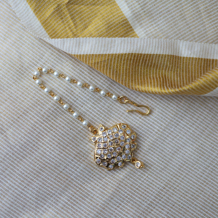 Heritage gold plated white stone tikka HT3427