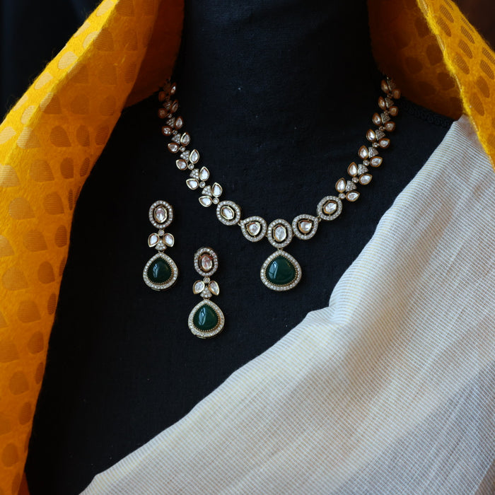 Trendy green stone choker necklace with earrings TG0432
