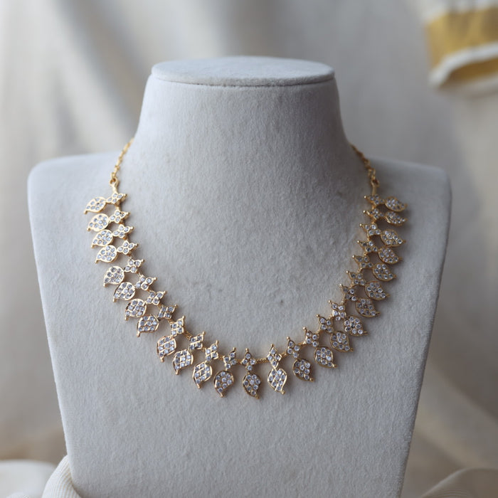 Heritage gold plated white stone mango short necklace H249