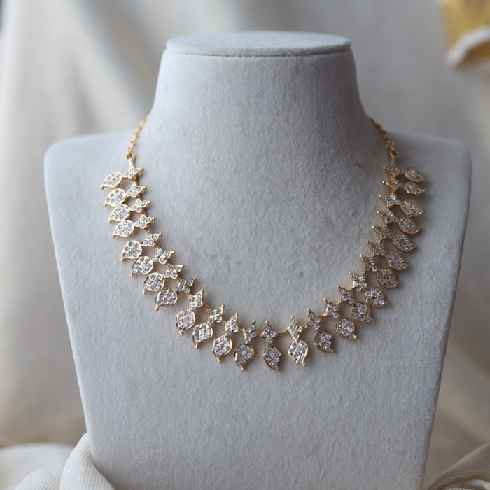 Heritage gold plated white stone mango short necklace H249