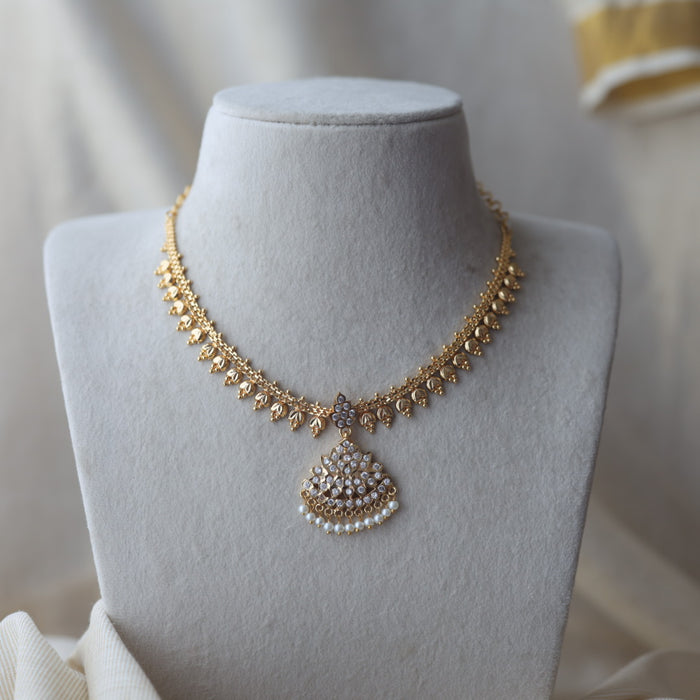 Heritage gold plated white stone short necklace H989