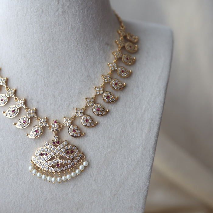 Heritage gold plated ruby white stone mango short necklace H949