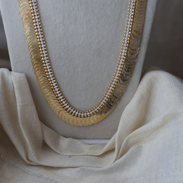 Heritage gold plated white stone coin design long necklace HL1673