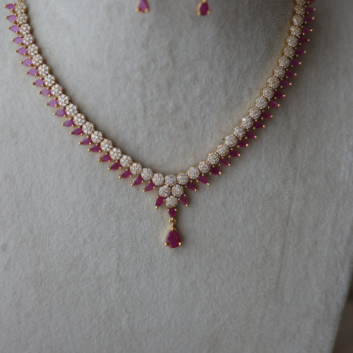Heritage ruby white stone short necklace with earrings H1334