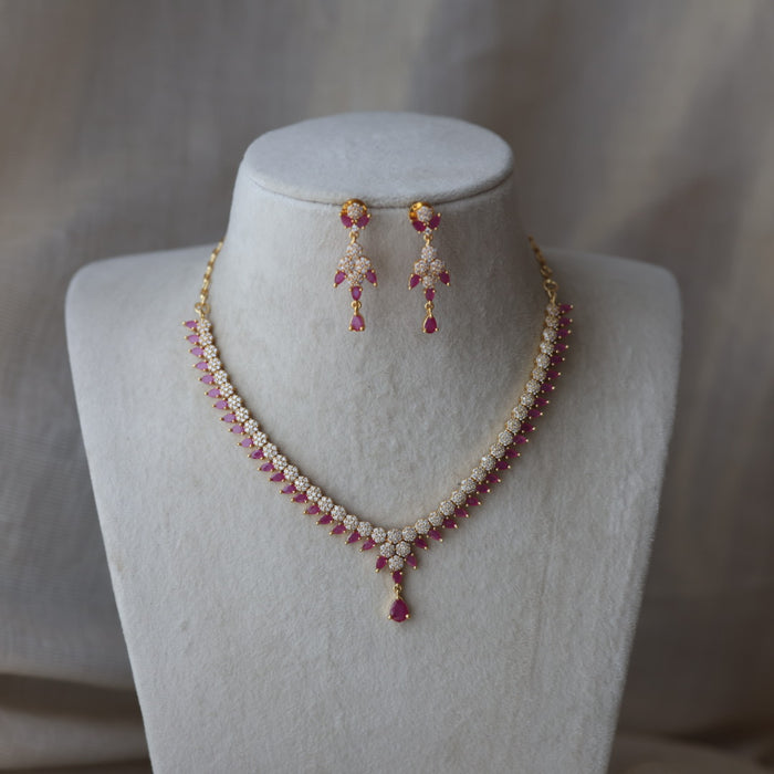 Heritage ruby white stone short necklace with earrings H1334