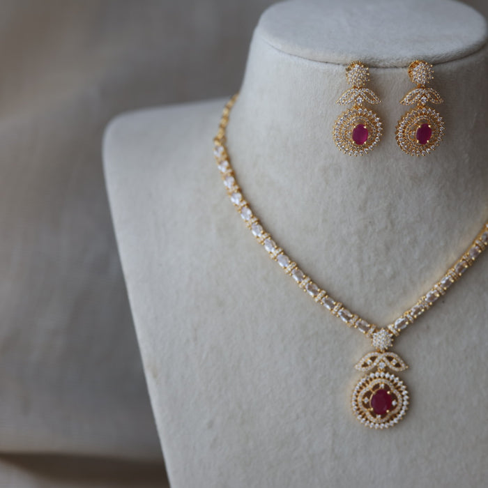 Heritage ruby white stone short necklace with earrings H743